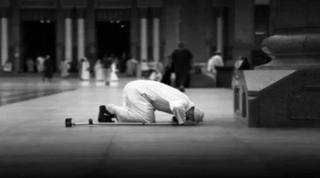 مواقيت دقيقة.. تعرف على توقيت أذان الظهر ليوم الاثنين 1 ديسمبر 2025